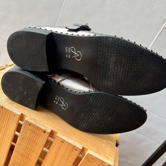 Adrianna Papell size 9 Silver Metallic Studded Loafers - Picture 11 of 14